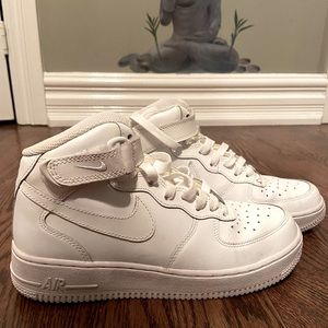 Nike Air Force 1 Mid - Women’s White Size 7.5 US